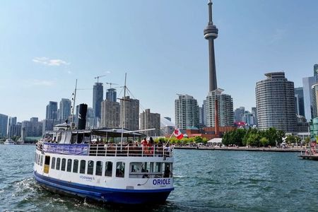 Private Toronto City Tour with Boat and CN Tower