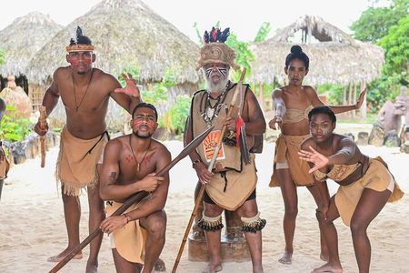 Adventure Tour con Buggies Ziplining Cenote y Taino Culture