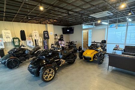 Scenic Tropical Motorcycle Tour