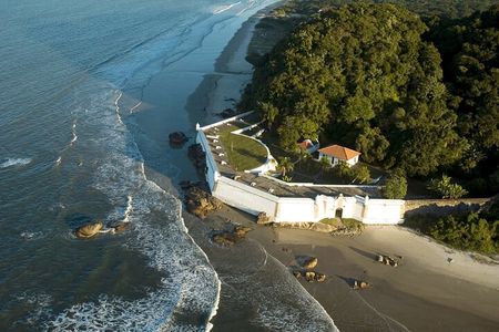 Island of Honey with train