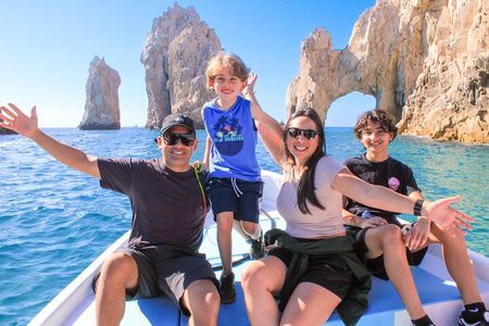 Cabo San Lucas city tour and amazing sea adventure to Lands End! 