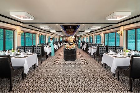 Sonata Cruise Luxury 5-star day cruise in Ha Long Bay