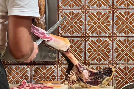 Madrid City Wine Tour and Pairing