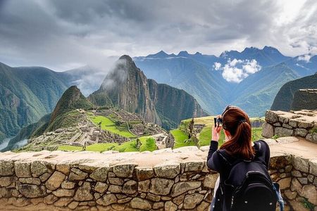 Machu Picchu Private Day Tour with Panoramic Train Ride