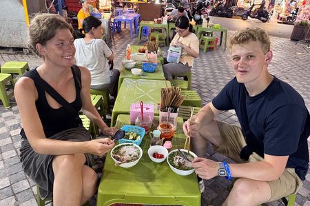 Layla HaNoi food tour