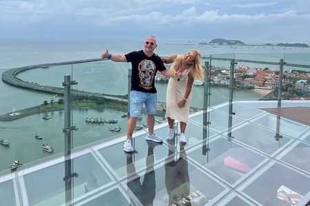 EXPLORE PANAMA CITY in half a day + 360° views from Poin