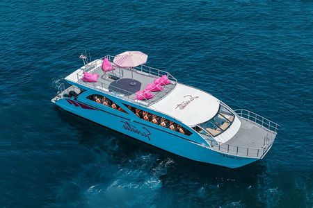 Phuket: Phi Phi, Bamboo & Maiton Speed Catamaran Tour
