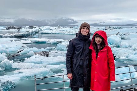 The Glacial Gems Private Tour: South Coast & Diamond Beach 