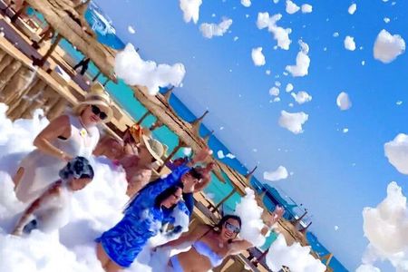 Private Yacht to 2 island with Snorkeling and lunch in Hurghada