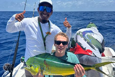 Deep Sea Fishing Experience in Puerto Morelos