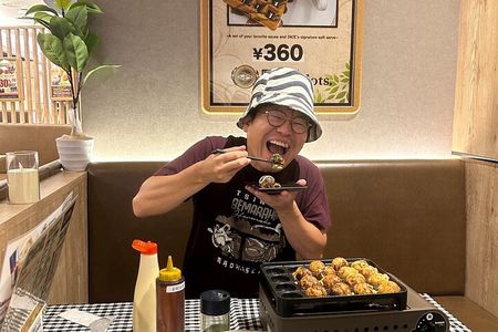 All-You-Can-Eat Takoyaki +All-You-Can-Drink +Karaoke in Dotonbori