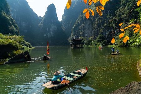 Day Tour from Hanoi to Ninh Binh Highlights 