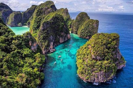 Phi Phi Islands Speedboat Tour: Khai & Maya