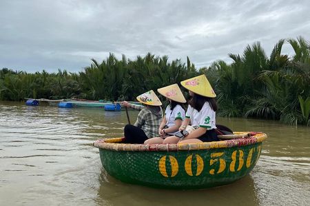Hoi An Countryside bike tour, Basket boat and Cooking class