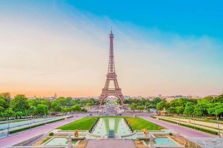 Eiffel Tower Tour by Lift to Second Floor and Optional Summit