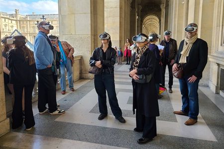 Paris Experience the history of the Louvre with virtual reality 