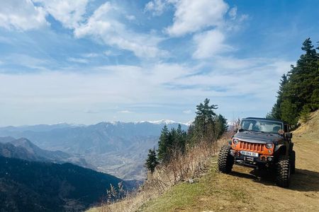 Jeep Tour in Dabadzveli mountain: Off-Road escape from Borjomi