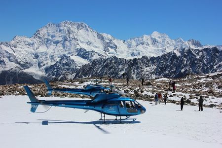 Private Flight: 3 Glaciers with Snow Landing - 45mins