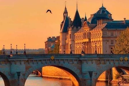 Paris Walking Tour , Historical Sites .