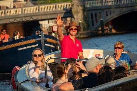 Amsterdam Evening Cosy & Small Cruise & Drinks and Bites - Sunset