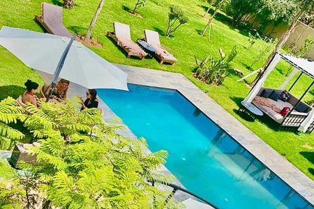 Day Pass Pool at Villa Relax with Pick-Up & Lunch Included
