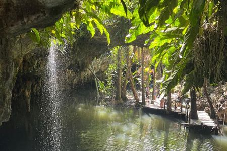 EN Jade Cavern in Jeep Snorkeling Tour & Lunch