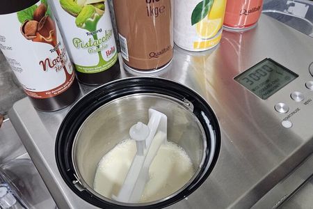 Naples: Pizza and Gelato Making Class