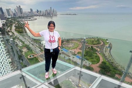  EXPLORE PANAMA CITY + Canal + Colonial Quarter + 360° View