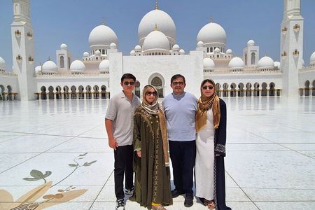 Private Abu Dhabi Half Day Aladdin Tour: Souks, Mosque, & Ferrari