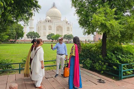 2 Days Overnight Taj Mahal and Agra Tour From Delhi