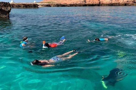 Private Daymaniyat Islands Snorkeling Trip up to 15 Passengers