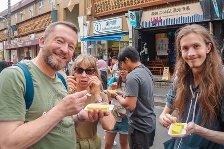 Tokyo Tsukiji Private Food Walking Tour for Family