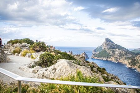 8-Hour Formentor and Sineu Market with boat trip Tour in Mallorca
