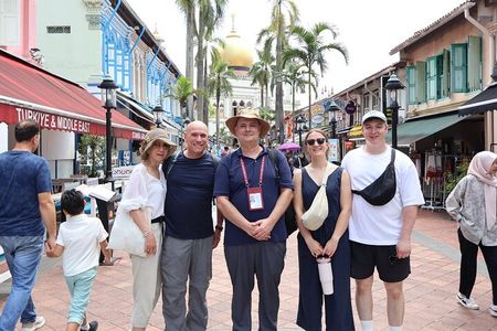Private Customized Walking Tour in Singapore (Eng/Español)