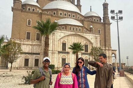 Egyptian Museum, Citadel & Mohamed Ali Mosque & City Of The Dead.