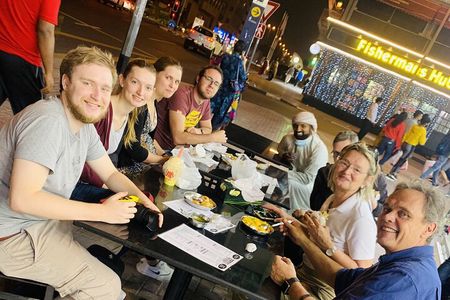 Local Food 6 Tastings Walking in Old Dubai Shopping Boat Ride