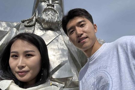 Private tour with Olivia: Chinggis Statue-Terelj-Aryabal temple
