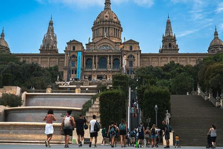 Barcelona Panoramic Montjuïc Cable Car and Beach