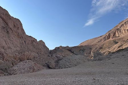 Hiking experience Martian landscapes and dream beaches on Pag Metanja