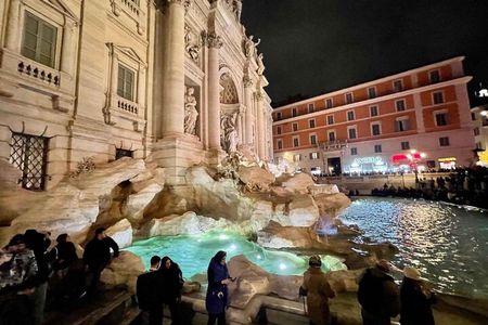 Rome Evening Tour: Discover the most Famous Fountains and Squares