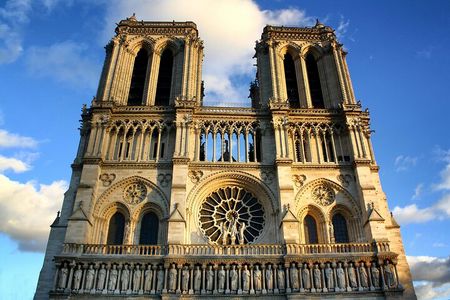 Paris Île de la Cité and Notre-Dame Walking Tour With Crypt