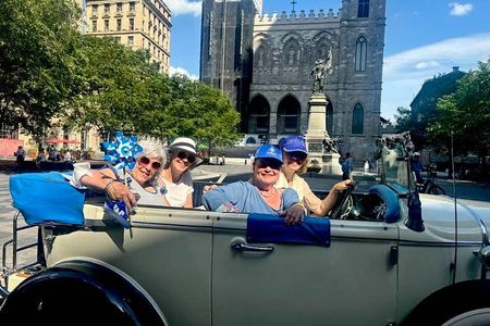 Vintage 1930 convertible ride in Old Montreal w/ old tunes-30min