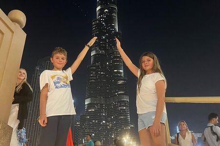 Explore Dubai By Night Tour With Dubai Mall Fountains Show