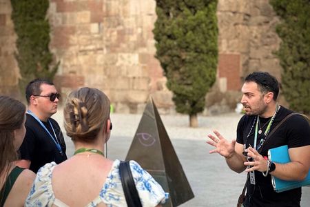 1.5h Private Old Town Tour optional Zoo/Aquarium Tickets