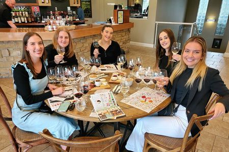 Hunter Valley Wine, Food & Vine Tour with Behind the Scenes