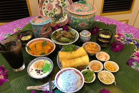 Peranakan Heritage Trail by Grab Culinary Tours