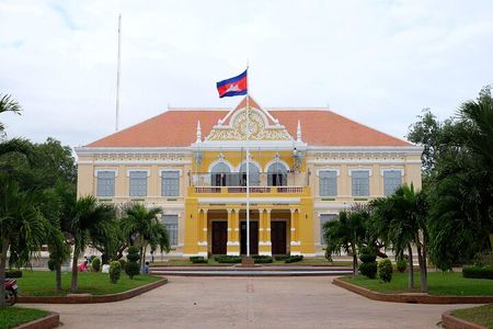 Battambang: Day Trip from Siem Reap with Shared / Private Tour