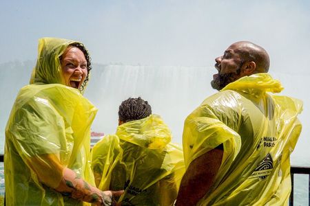 Niagara Falls Tour With Journey Behind the Falls & Boat Cruise