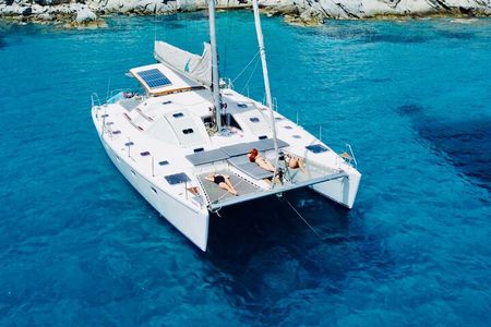 Mykonos Catamaran Cruise Private Tour with Meals and Drinks