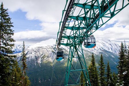 Calgary/Banff: Gondola, Upper Hot Spring, Bow Fall & Top 3 Lakes